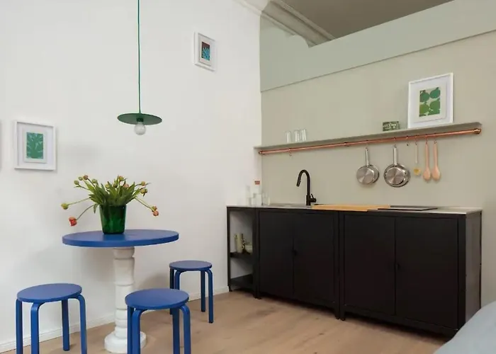 & Residencies * برلين